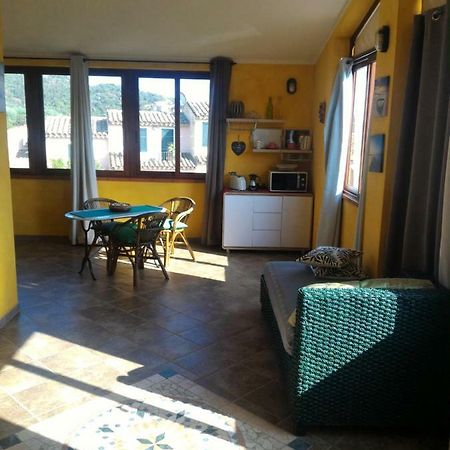 דירות קיה Casa Di Rosa מראה חיצוני תמונה