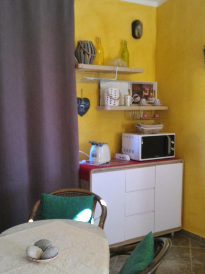 דירות קיה Casa Di Rosa מראה חיצוני תמונה